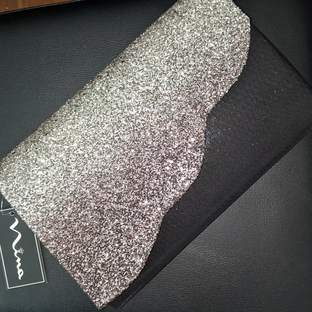 Nina Ursula Clutch